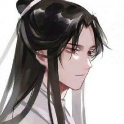 美女COS《巫师3》叶奈法惊艳绝伦 白嫩香肩紫眸勾人